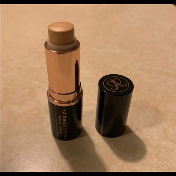 Makeup bundle - Picture 2 of 7